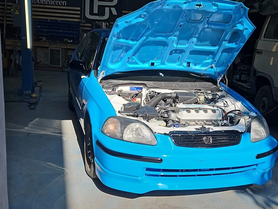Fertig restaurierter Honda Civic EJ9 in der Werkstatt